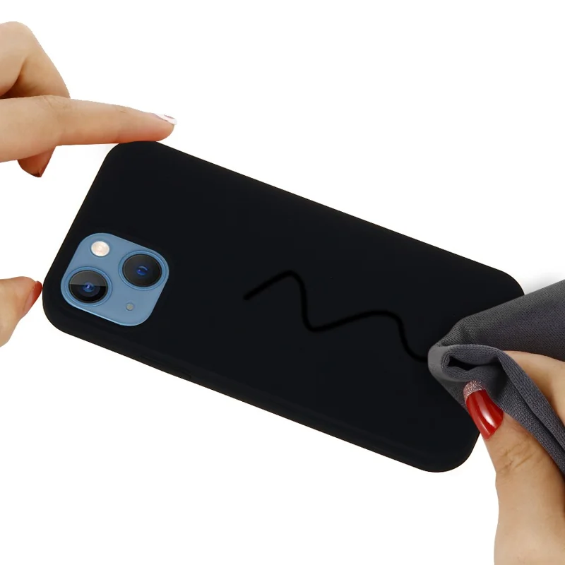 For iPhone 15 Flexible Liquid Silicone Phone Case Soft Lining Anti-drop Cover - Black - 5